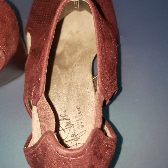 Burgundy wedge heel - Picture 5 of 6